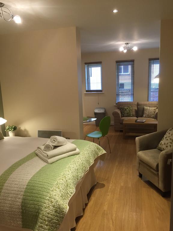 Number 10 Serviced Apartment - City Center Southampton Eksteriør billede